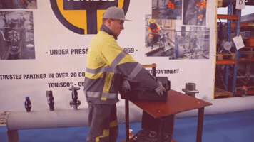 Tonisco GIF