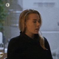 Claire Ugh GIF by vrt