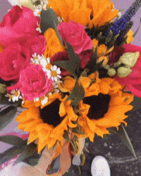 Flower Bouquet Gifs Get The Best Gif On Giphy
