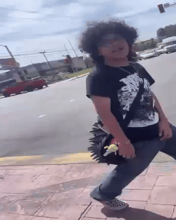 Cick GIF by Real60K