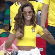Izabel Goulart GIF
