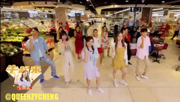 Queenzycheng GIF by Qhinetic