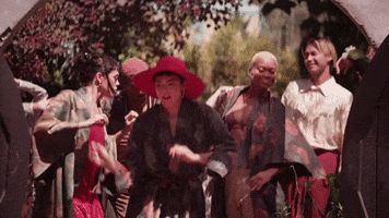 200.gif?cid=fc005b082632ecd5900de6f5c7f2b3757680bc9a922a0f9d&rid=200.gif&ct=g