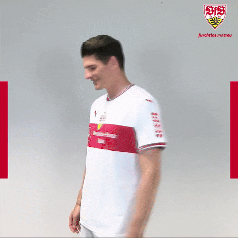 showing mario gomez GIF by VfB Stuttgart