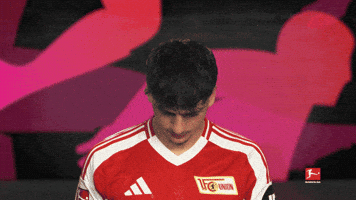 Look Up Union Berlin GIF by Bundesliga