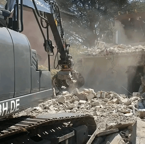 PILOTGMBH excavator demolition bagger abbruch GIF