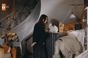 Sado Aui GIF