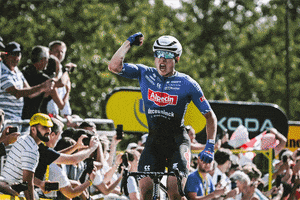 Cycling Victory GIF by Amaury Sport Organisation