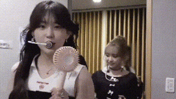 Chaehyun GIF