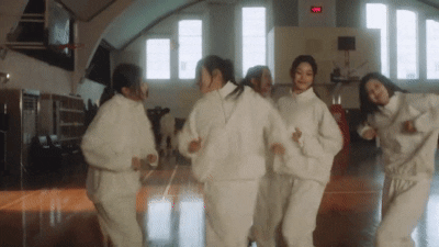 giphy.gif