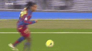 Ronaldinho Gif By Beteve Find Share On Giphy