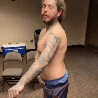 giphy.gif?cid=4d1e4f29287c42c787c0bcb43e
