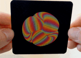 colors optical illusion GIF by Daily Mail Online