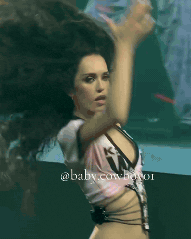 Dani Daniela GIF