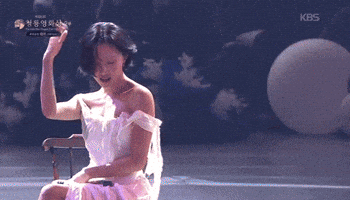 화사와 박정민 By 영희진 GIF