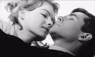 Annabellakisses GIF