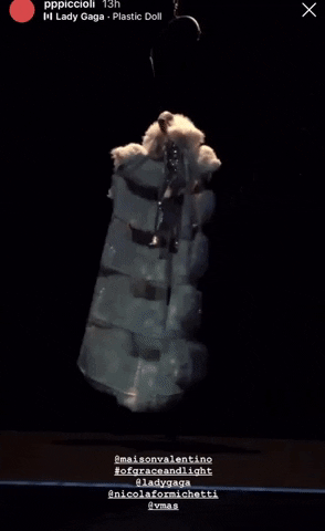 giphy.gif?cid=4d1e4f2970bd96835092408139