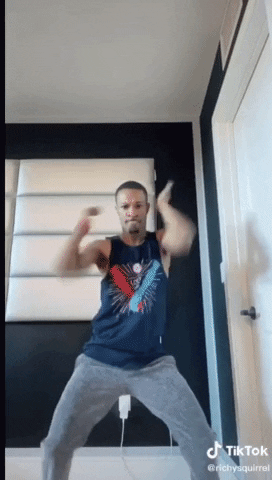 giphy.gif?cid=5e214886de19395275a94ce83a