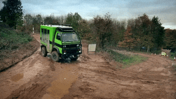 Razorback 4x4 GIF