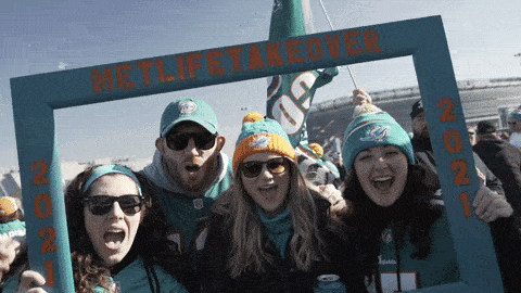 DolfansNYC's #MetLifeTakeover