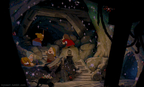 7 Dwarfes mining for gems