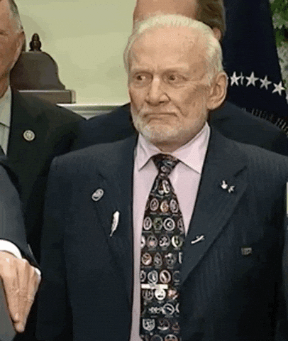 giphy.gif?cid=790b7611e501007ca978c6512d