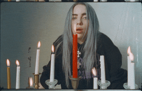 I know this shoutout wont gonna reach you but happy birthday Billie Eilish
