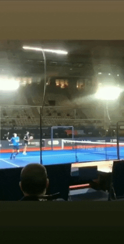 Malati di Padel GIF
