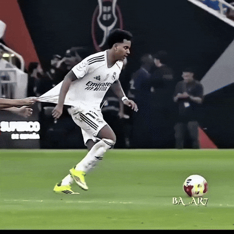 Real Madrid Pedri GIF