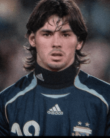 Real Madrid Messi GIF