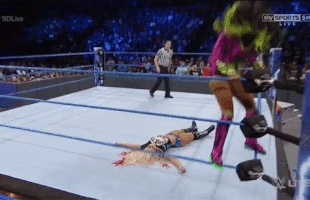 Naomi GIF