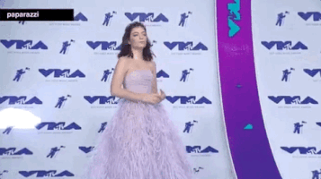 Red Carpet Mtv Vmas 2017 GIF by 2020 MTV Video Music Awards