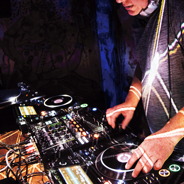 ElClodenisIbiza  GIF