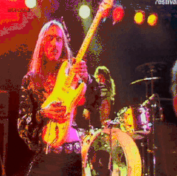 Трек що крутиться у голові