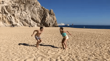 Entredosmares salto entredosmares GIF