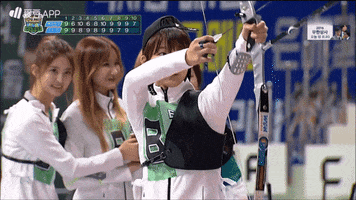 hkwhozthatgirl  GIF