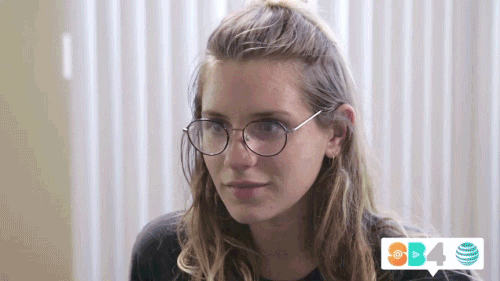 https://media4.giphy.com/media/l46CrOq2tRClQSaRi/giphy.gif