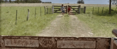Esteros GIF by Latina Estúdio