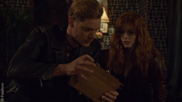 200.gif?cid=fc005b0899785aa828e9999077f3f1c85ddb9f672b1a8ab7&rid=200.gif&ct=g