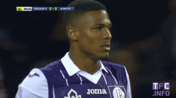 stick out ligue 1 GIF by Toulouse Football Club