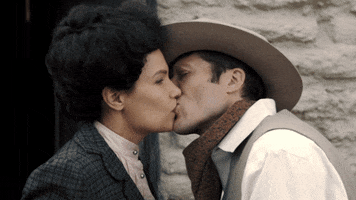 comedy central kiss GIF by Drunk History