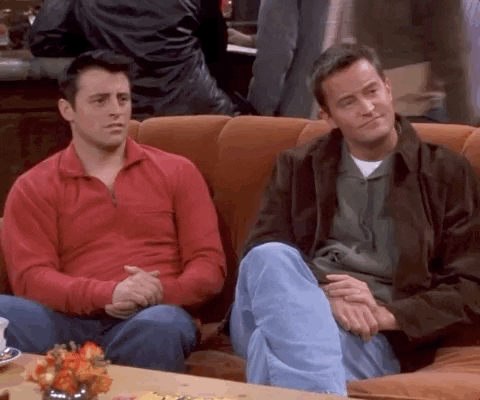 Chandler & Joey applauding.