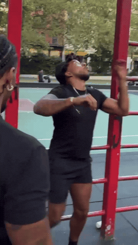 Seaniebfit GIF