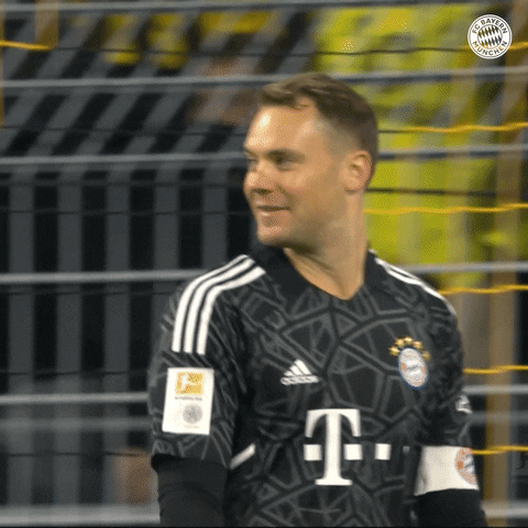 Manuel Neuer Smile GIF by FC Bayern Munich