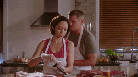 liefdesverhaal koken GIF door Hallmark Channel