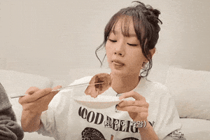 Actress Eating GIF