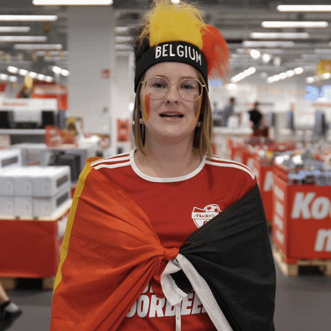 Football Media GIF by MediaMarkt BE