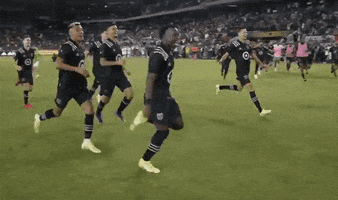 200.gif?cid=fc005b082b965fbbd9caa6e0b2c4dc5aa8b86c1bd06efccc&rid=200.gif&ct=g