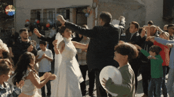 Happy Dance GIF by Show TV