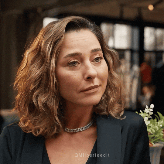 Ece Uslu GIF
